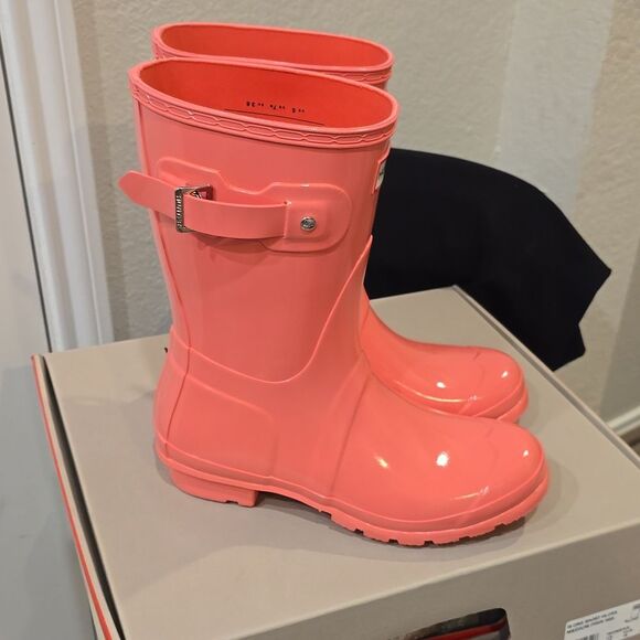 Hunter Original Short Gloss Rain Boots- Medium Pink - Picture 10 of 11